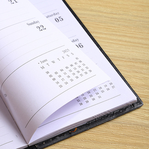 Cahier en cuir avec logo personnalisé 2025 anglais Plan hebdomadaire A6 Agenda portable Efficacité Manuel Calendrier Journal de bureau - Product Image 6