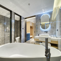 Solutions de salle de bain intégrées : cabines de douche pour espaces restreints, salles de bain préfabriquées.