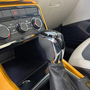 Auto Usata <span class=keywords><strong>Volkswagen</strong></span> <span class=keywords><strong>T</strong></span>-<span class=keywords><strong>Cross</strong></span> Modello 2020 280TSI DSG Edizione Lusso 1.4T Motore Trasversale Arancione - Product Image 6