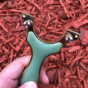 Vente en gros de frondes de tir en plein air et d'accessoires pour la chasse et la pêche comprenant des arcs flèches lanceurs d'élastiques - Product Image 6