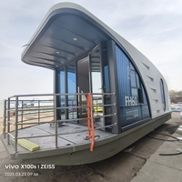 Capsule spatiale flottante, nouvelle maison mobile, maison flottante préfabriquée en acier pour maisonnette extérieure, maison-bateau de luxe