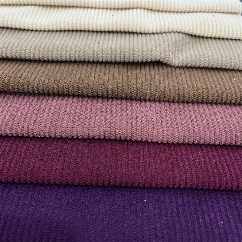 2023 nouveau design tricoté velours côtelé tissu pour vêtements couleur unie velours velours côtelé tapisserie d'ameublement canapé tissu
