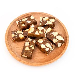 Confiserie artisanale halal, cubes de sucre assortis, bonbons à mâcher, remplissage aux noix, texture moelleuse, goût sucré, collation en vrac, marque SABAVA - Product Image 6