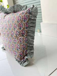 Green Frill Ruffles <b>Pillows</b> & <b>Cushions</b> Vintage Modern Luxury Check Throw <b>Pillow</b> case Home Decor - Product Image 4