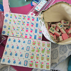 Juego de Mahjong Americano Personalizable de 160 Piezas de Acrílico, de Lujo, para Interiores, con Tallado de una Sola Capa, Ecológico y Duradero - Product Image 4