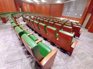 Meja dan Kursi Auditorium Lipat Modern Ergonomis Tahan Lama dengan Rangka Logam Paduan Aluminium untuk Bioskop dan Ruang Kuliah - Product Image 4