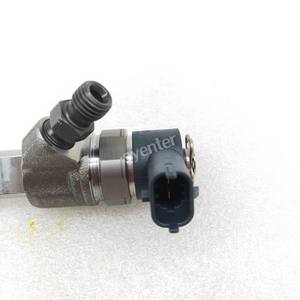 Топливный инжектор Common Rail 0445110318 - Product Image 3