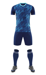 Camiseta de Fútbol para Adultos Modelo 100% Poliéster Transpirable de Secado Rápido Personalizable con Nombres y Números del Equipo Tela Transpirable Mangas Cortas - Product Image 3