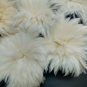 Plumas de Gallo Naturales Blancas de 6-8'' para Pesca con Mosca, Plumas de Pollo Ensartadas para Atado de Moscas - Product Image 2