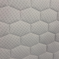 Textile 100% polyester de qualité supérieure, blanc, à motif 3D gaufré, respirant, doux et rembourré, pour literie de luxe, matelas matelassé tricoté