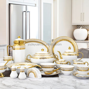 <span class=keywords><strong>Vajilla</strong></span> de Porcelana Decorada en Oro Elegante al por Mayor, 102 Piezas, <span class=keywords><strong>Vajilla</strong></span> de Cerámica de Lujo con Galvanoplastia para Exportación al Mercado Indio - Product Image 1