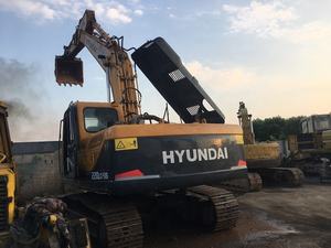 รถขุดไฮดรอลิกมือสองยี่ห้อฮุนได รุ่น 220lc 210 240 260 แบบตีนตะขาบ สำหรับขาย - Product Image 6