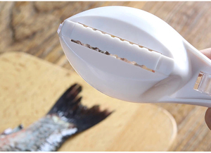 Kitchen Accessories Fast Removing Plastic Fish Scale Scraper Cleaning Knife Seafood Tools with Skin Brush Fish - Product Image 4