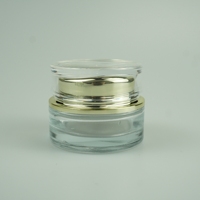 Atomiseur de parfum de luxe, corps en verre transparent, capuchon estampé or, capacités 30ml/50ml/100ml, flacons de soin de la peau de luxe