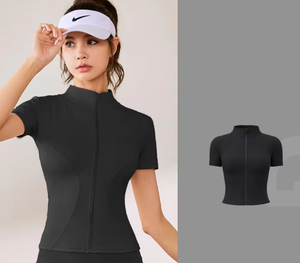 Haut de <span class=keywords><strong>Sport</strong></span> à Manches Courtes Ajusté pour <span class=keywords><strong>Femme</strong></span>, avec Zip, Doux et Confortable, Couleur Unie, Personnalisable avec Logo – Idéal pour Gym, Course, Fitness et Yoga - Product Image 5