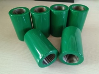Coupleur de barres d'armature en acier au carbone enduit d'époxy durable pour ponts et applications marines