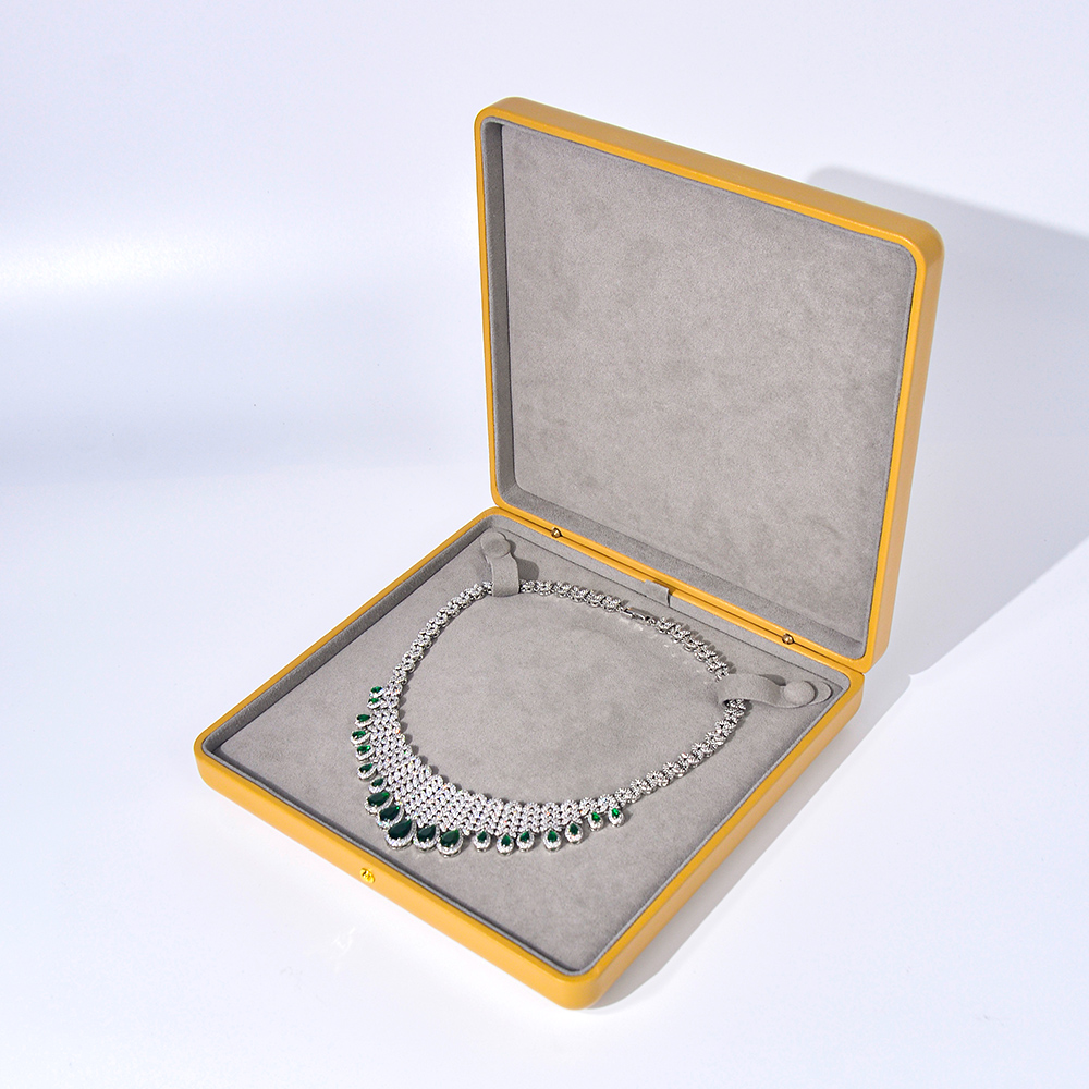gold jewelry set box