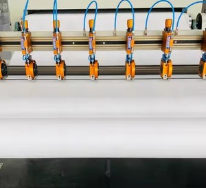 قماش غير منسوج من البولي بروبيلين المصنوع بتقنية الانصهار، مضاد للكهرباء الساكنة، قابل للتنفس، مقاوم للماء، بنسبة فعالية 99%، معتمد من OEKO-TEX، لصنع الأقنعة الجراحية - Product Image 2