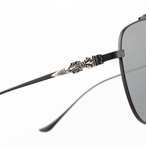 แว่นกันแดดแบรนด์หรู Titan สำหรับผู้ชายและผู้หญิง ดีไซน์ทันสมัย เหมาะสำหรับทำงานกลางแจ้ง ป้องกันแสงแดด รับผลิตตามสั่งพร้อมโลโก้  ขายส่งจากผู้ผลิตในจีน - Product Image 5