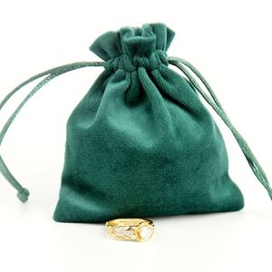 Sac à cordon en velours avec logo personnalisé, petits sacs à poussière pour bijoux personnalisés, pochette à cordon en daim - Product Image 1