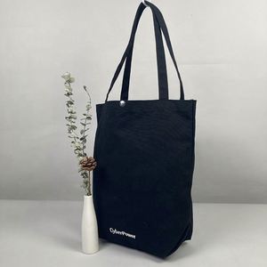 Sac fourre-tout en toile noire de 12 oz avec logo personnalisé pas cher petits sacs de messager en toile avec fermeture éclair logo sac à bandoulière en toile personnalisé - Product Image 4