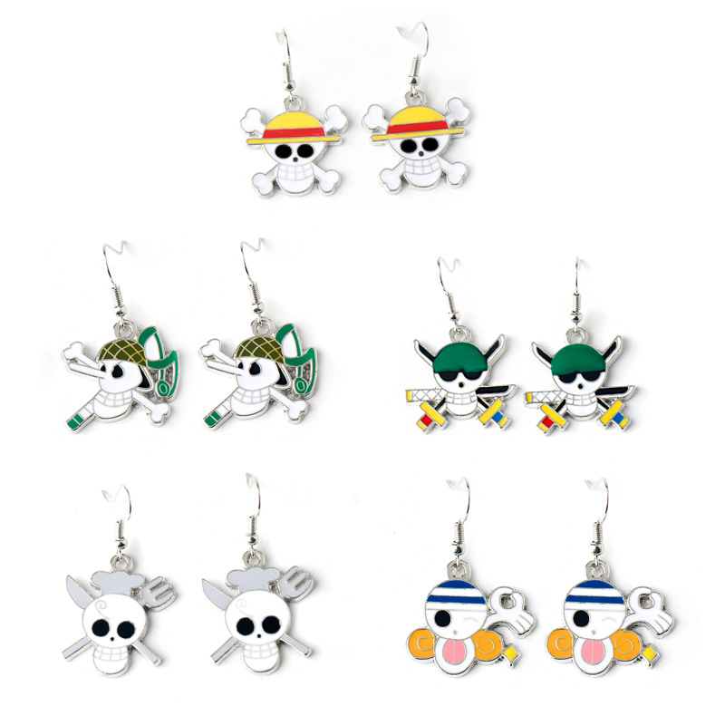 Set Gioielli Anime One Piece 15 Pezzi – Orecchini A Clip A Scheletro, Anelli E Adesivi – Ispirato A Nautico, Rufy E Trafalgar Law