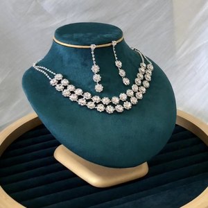 Conjunto de Collar y Pendientes de Aleación Plateada con Diseño de Garra y Diamantes de Imitación para Novias, Joyería de Moda para Bodas - Product Image 6