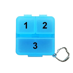Piluliers plastique à 3 compartiments pour petits objets, boîtier de stockage pour pilules rappel blanc clair - Product Image 1