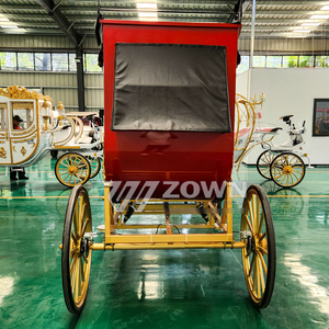 Carroza Eléctrica Roja ZOWN de 4 Ruedas, Carroza Real para Paseos Turísticos con Detalles Decorativos en Dorado - Product Image 4