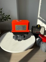 Vanne à boisseau sphérique motorisée H Brand 1 pouce DC12V/DC24V à double union en UPVC normalement fermée DN50 pour eau basse pression