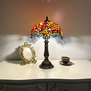 Lámpara de Mesa Estilo Tiffany Longhuijing de 16 Pulgadas, Color Ámbar, Vidrio, Cuentas de Cristal de Ágata, Lámpara de Noche Adecuada para Sala de Estar y Dormitorio - Product Image 3
