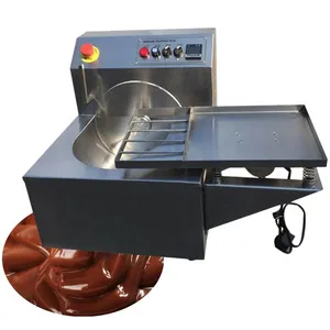 Máquina de moderação de chocolate temperado para pré-tratamento de líquidos de chocolate linha de venda quente