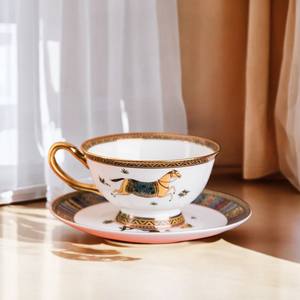 Service de vaisselle en porcelaine fine de luxe en gros Service de table en porcelaine écologique pour la maison - Product Image 5