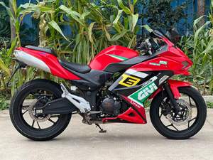 Motocicleta Deportiva Kawasaki H2 250CC con Motor Refrigerado por <span class=keywords><strong>Agua</strong></span>, Usada, Calidad Confiable a un <span class=keywords><strong>Precio</strong></span> Razonable - Product Image 2