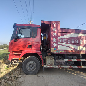 Camion à benne basculante d'occasion économique, modèle 2017, 90% neuf, moteur 247KW, camion à benne basculante haute performance - Product Image 1