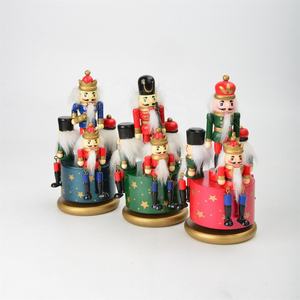 Boîte à musique créative 20CM Casse-Noisette Octave Noël Nouvel An Cadeau Ornements de Noël Cadeau parfait pour les amis et la famille - Product Image 3