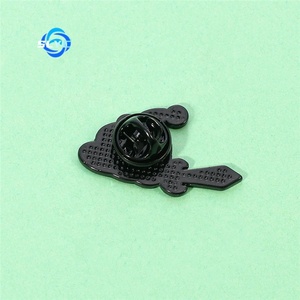 Sınır Ötesi Sıcak Satış Kirby Broş Emaye Anime Rozeti Giysi Çanta Süsü Toptan Satış Mevcut - Product Image 3