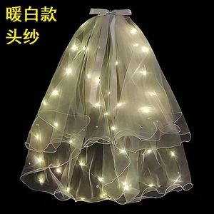 Voile de fée à double couche lumineux avec lumières LED couleur blanc chaud pour coiffure de mariée - Product Image 1