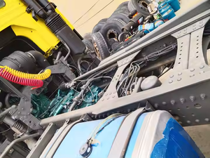 Sinotruk Howo usado 371hp 420hp Hw76 Cab Truck Tractor para la venta - Product Image 5