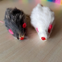 Jouet interactif pour chaton en fausse fourrure douce, mini souris sonore anti-ennui pour l'exercice intérieur des chats