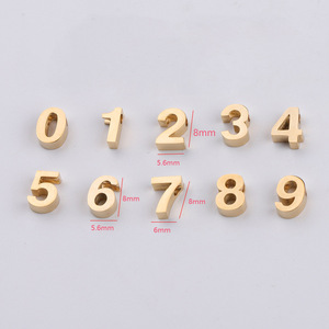 Breloques numérotées en acier inoxydable poli miroir 0-9 |   Perles tendance à petits trous pour la fabrication de bijoux DIY, accessoires pour colliers et bracelets - Product Image 3