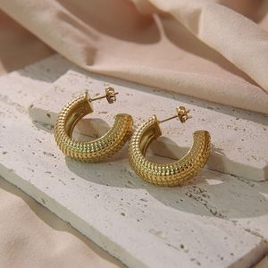 ต่างหูครึ่งวงกลมแบบหนีบลายเกล็ดปลาสแตนเลสชิไห่สำหรับผู้หญิง - Product Image 1
