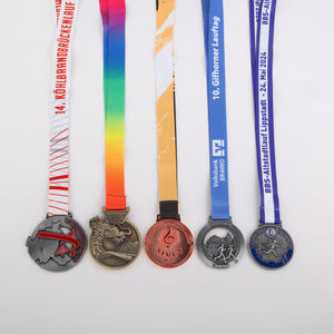 Medalla de metal 3D personalizada, cinta de cristal, premio, caja de exhibición de recuerdo, técnica de fundición de grabado San <span class=keywords><strong>Benito</strong></span>, tipo de aleación, artesanías de metal - Product Image 5