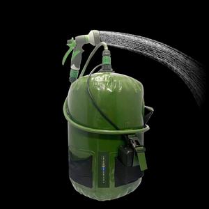 Le dernier <span class=keywords><strong>camping</strong></span> en plein air peut être nettoyé lors d'occasions spéciales avec une pomme de douche, une douche extérieure facile à utiliser en pvc ou un sac sec - Product Image 4