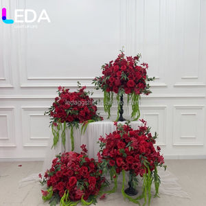 Boule de fleurs artificielles LEDA, nouveau design, centre de table pour mariage, fête, boule de fleurs rouges pour décoration d'événements de mariage - Product Image 3