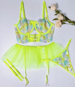 Ensemble de lingerie brodée florale vert forêt pour femmes matures, string transparent, lingerie sexy pour jeunes filles et jeunes filles rondes - Product Image 4