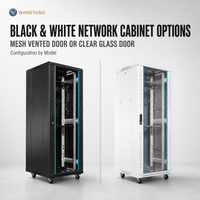 Armoire réseau noire et blanche, compatible rack 19 pouces, avec options de porte ventilée en maille ou de porte en verre transparent pour salles de serveurs