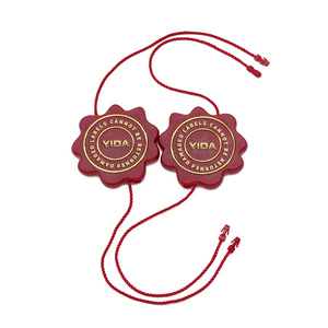 Etiquetas Colgantes Personalizadas de Lujo <span class=keywords><strong>con</strong></span> Cordón de Poliéster Repujado, Etiquetas Ecológicas de Nylon <span class=keywords><strong>para</strong></span> Relojes <span class=keywords><strong>con</strong></span> Logotipo de Marca <span class=keywords><strong>para</strong></span> Plástico - Product Image 2