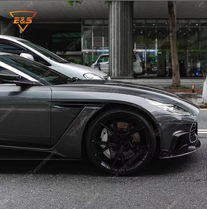 Kit carrosserie de luxe avec style <span class=keywords><strong>MY</strong></span> pour DB11 V8 Vantage : pare-chocs avant, diffuseur arrière, jupes latérales et capot - Product Image 5