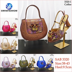 Set di <span class=keywords><strong>Scarpe</strong></span> e Borsa Sinya da Donna con Pietre, Bellissimo Set di <span class=keywords><strong>Scarpe</strong></span> di Alta Qualità in Materiale PU, Set di <span class=keywords><strong>Scarpe</strong></span> e Borsa in Stile Italiano - Product Image 2
